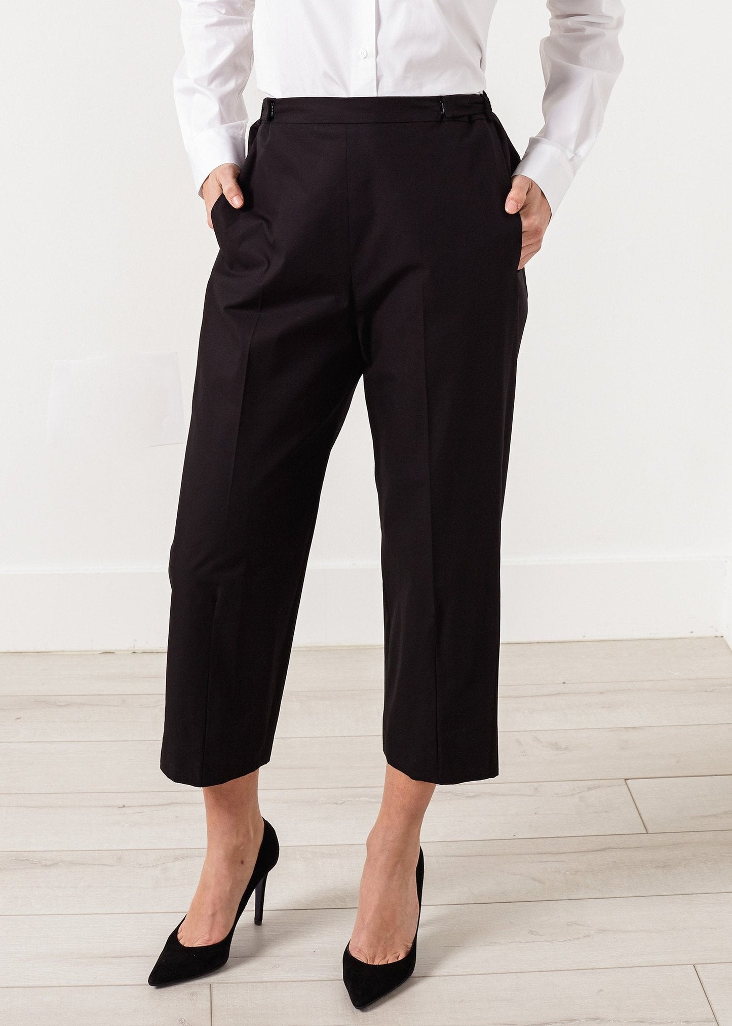 Pantaloni corti larghi in nero