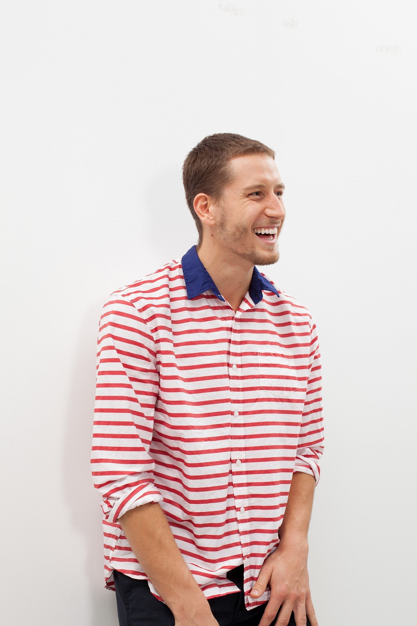 Camisa Luke con Rayas Rojas
