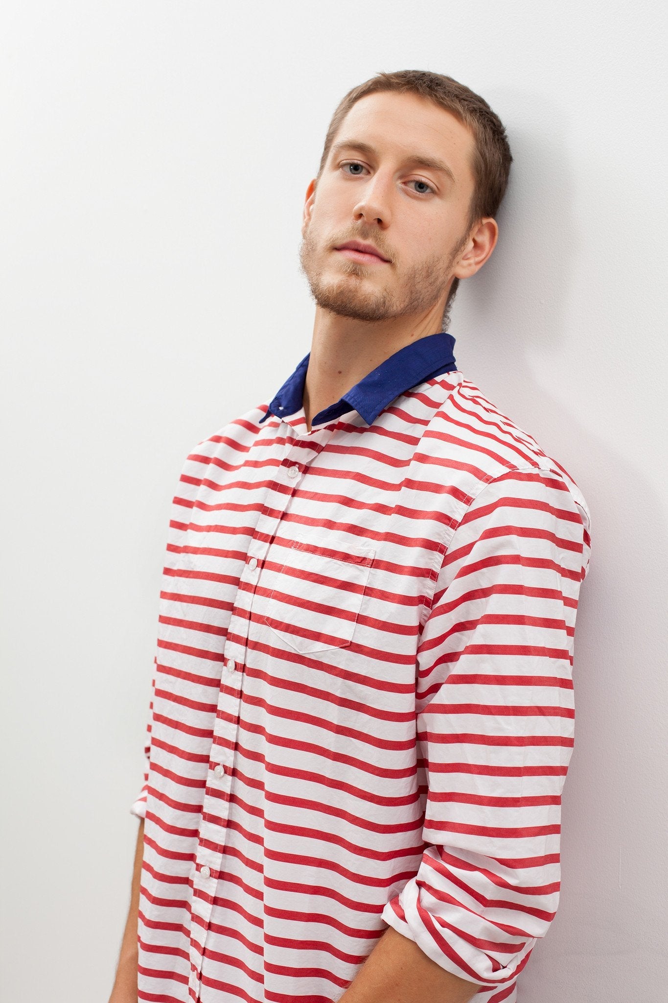Camisa Luke con Rayas Rojas