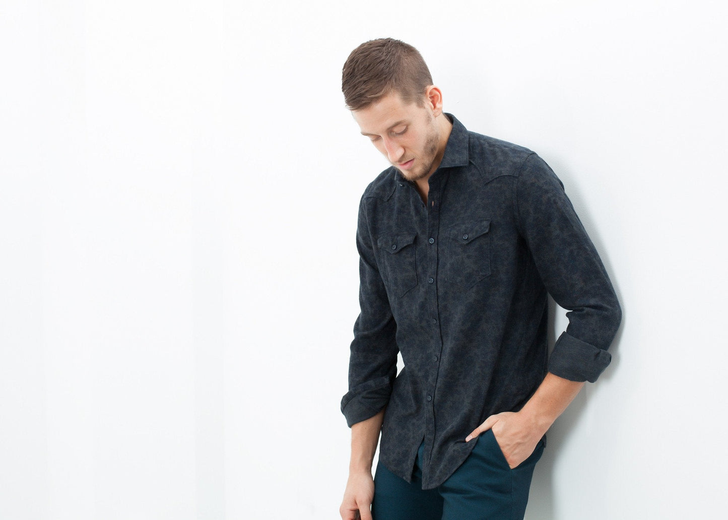 Camisa abotonada Western Arkansas en Dark Hash Floral 