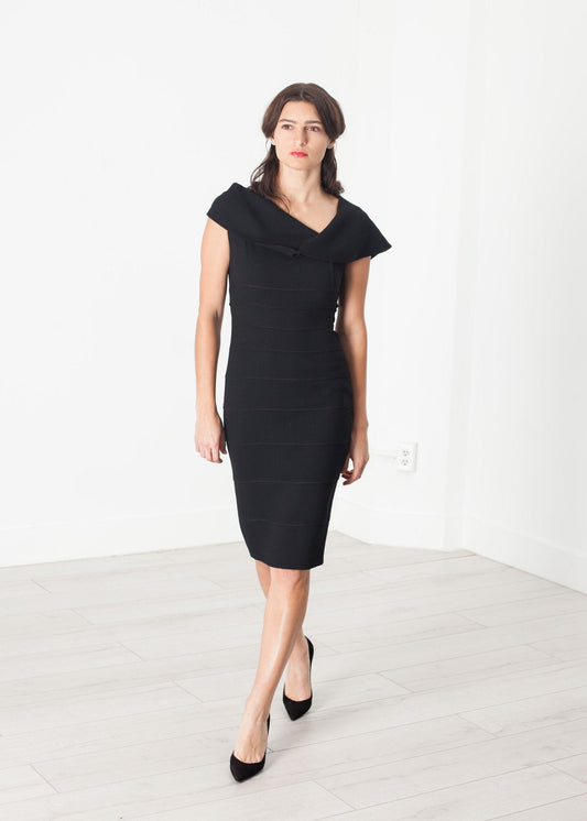 Asymmetrisches Kleid in Schwarz
