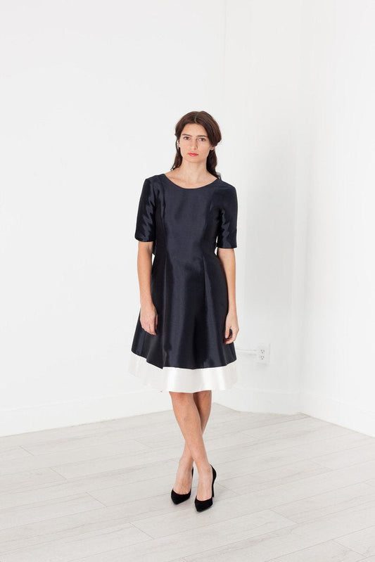 Krawattenkleid in Navy