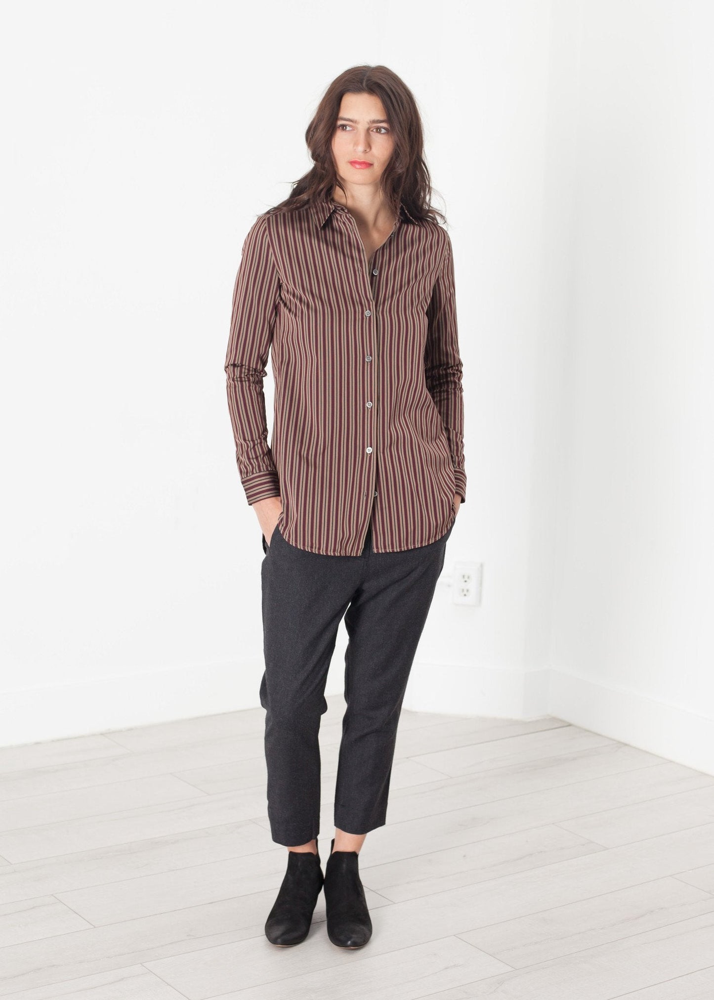 Glanz-Button-Up in Rot/Tan 