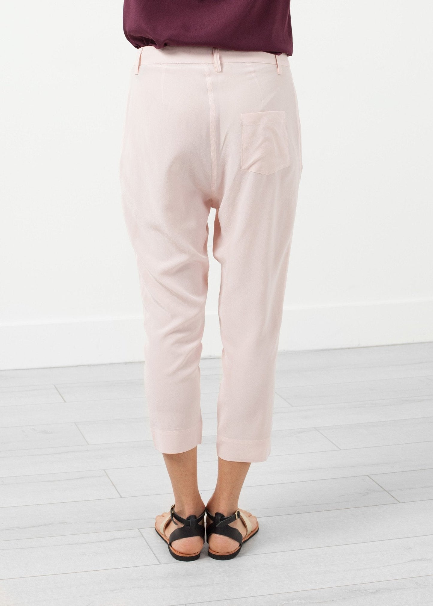 Pantalon en soie à entrejambe bas