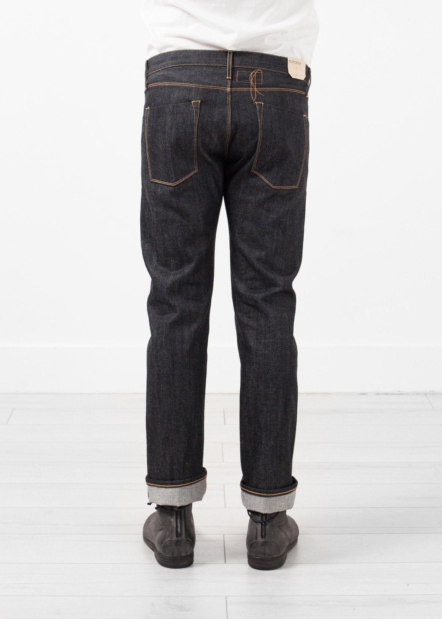 Denim crudo