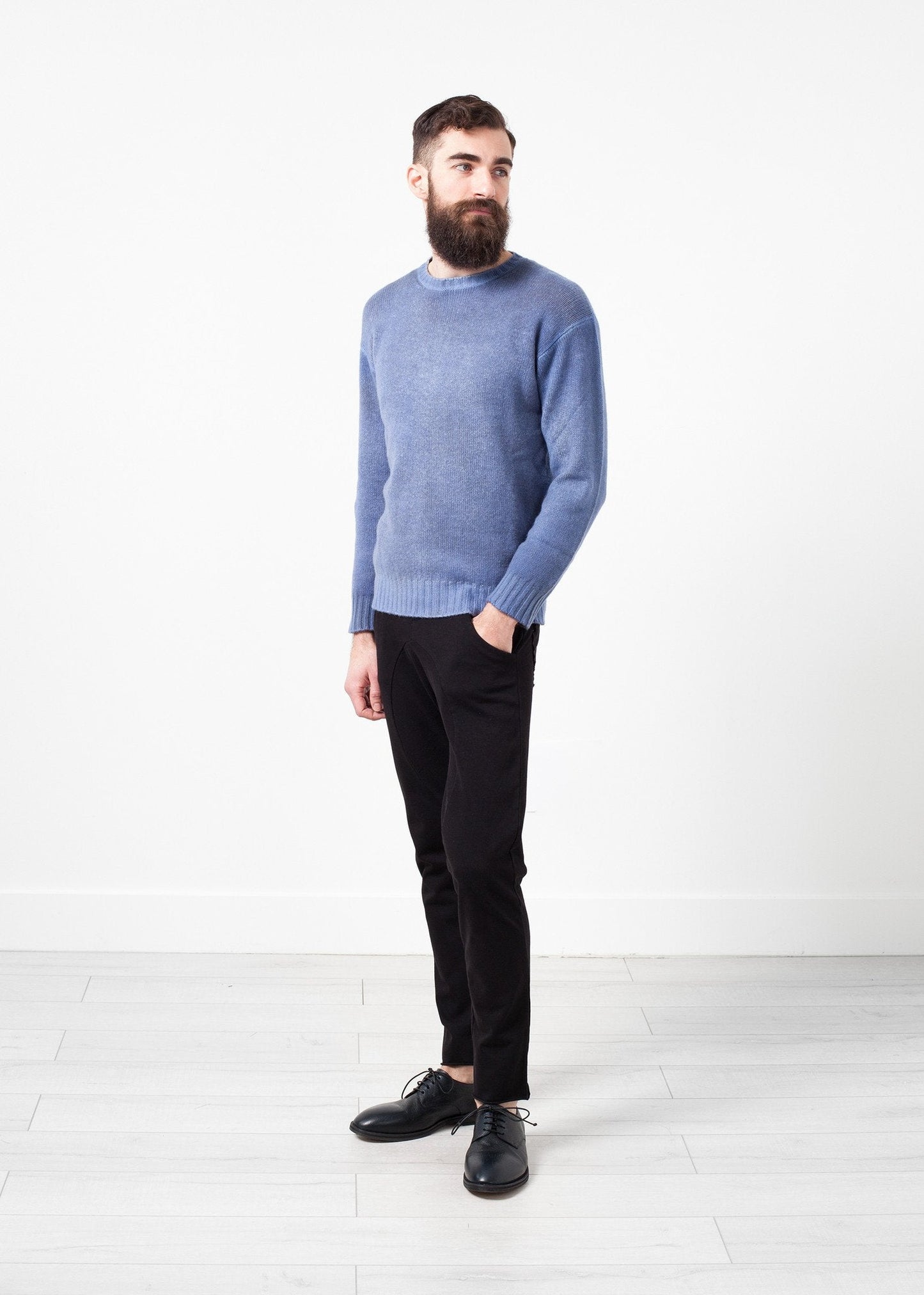 Pullover in cashmere lavorato a maglia