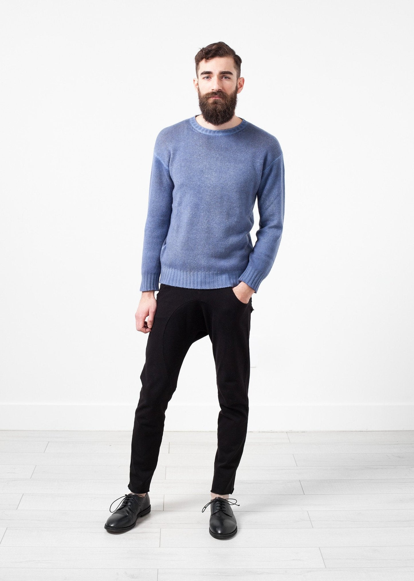 Pullover in cashmere lavorato a maglia