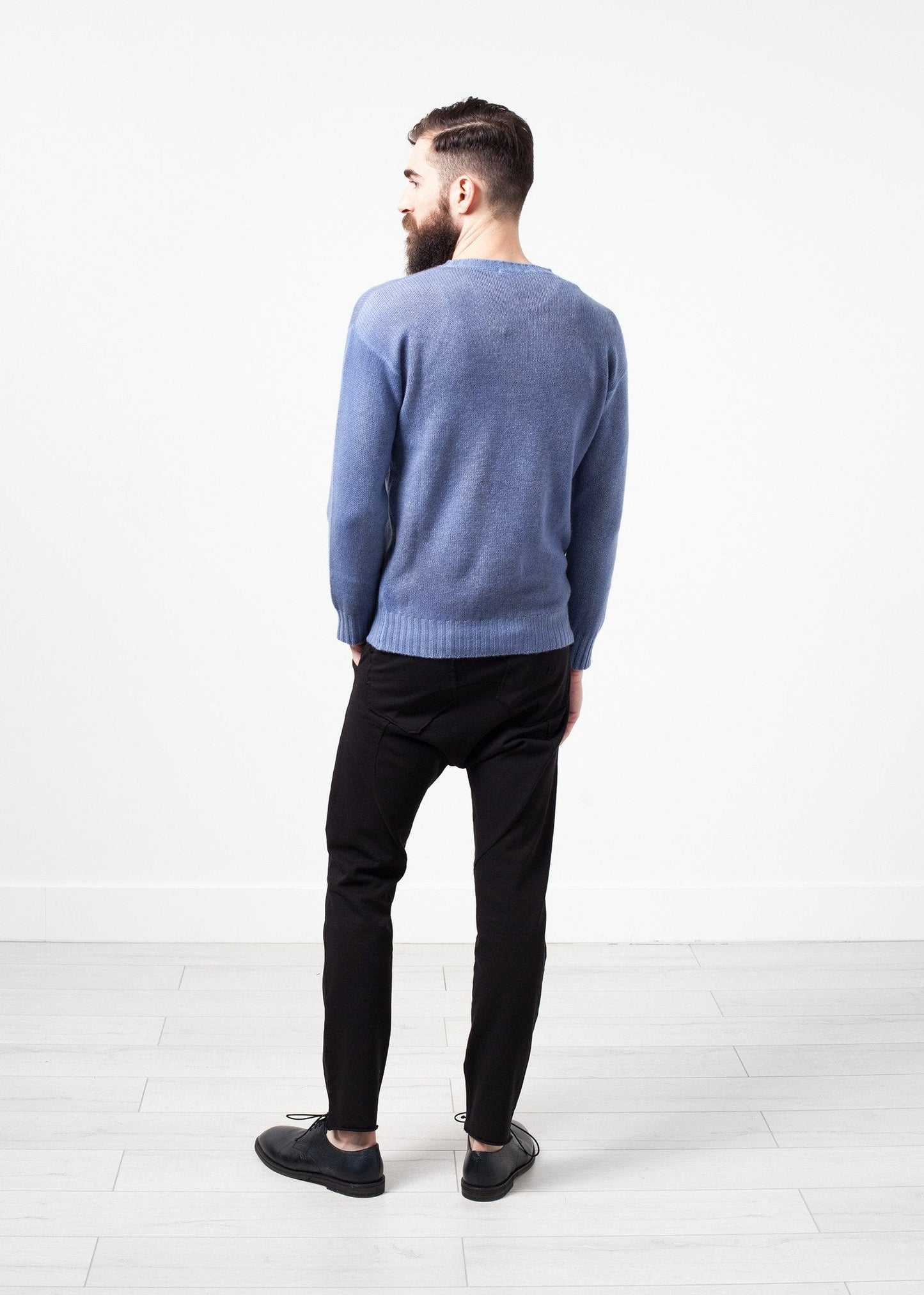 Pullover in cashmere lavorato a maglia