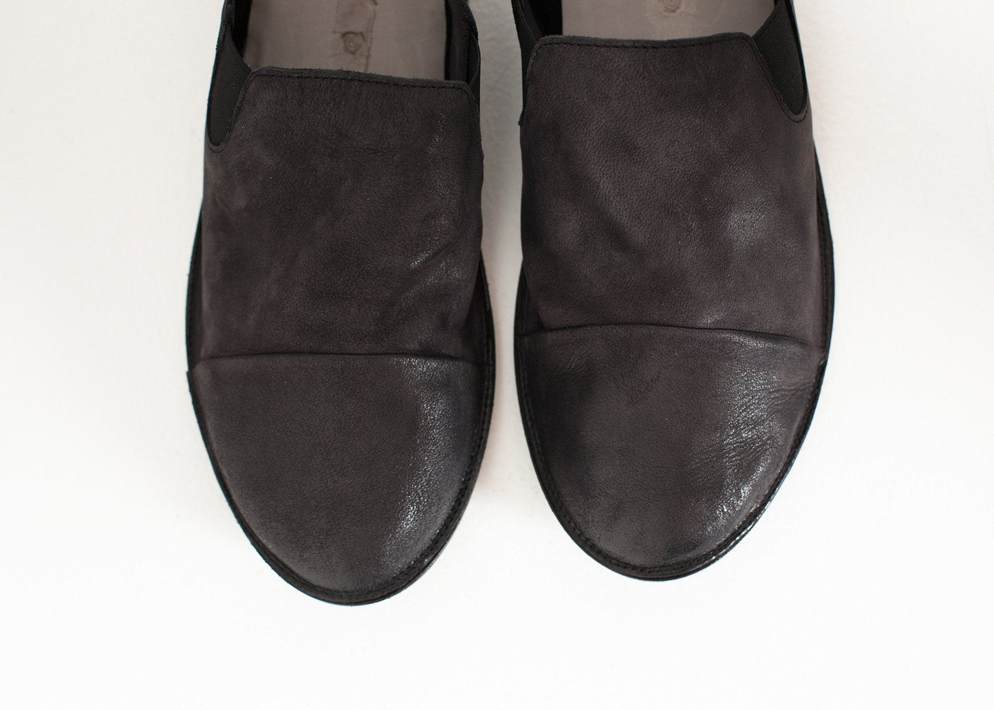Niedriger Chelsea-Stiefel in Schwarz
