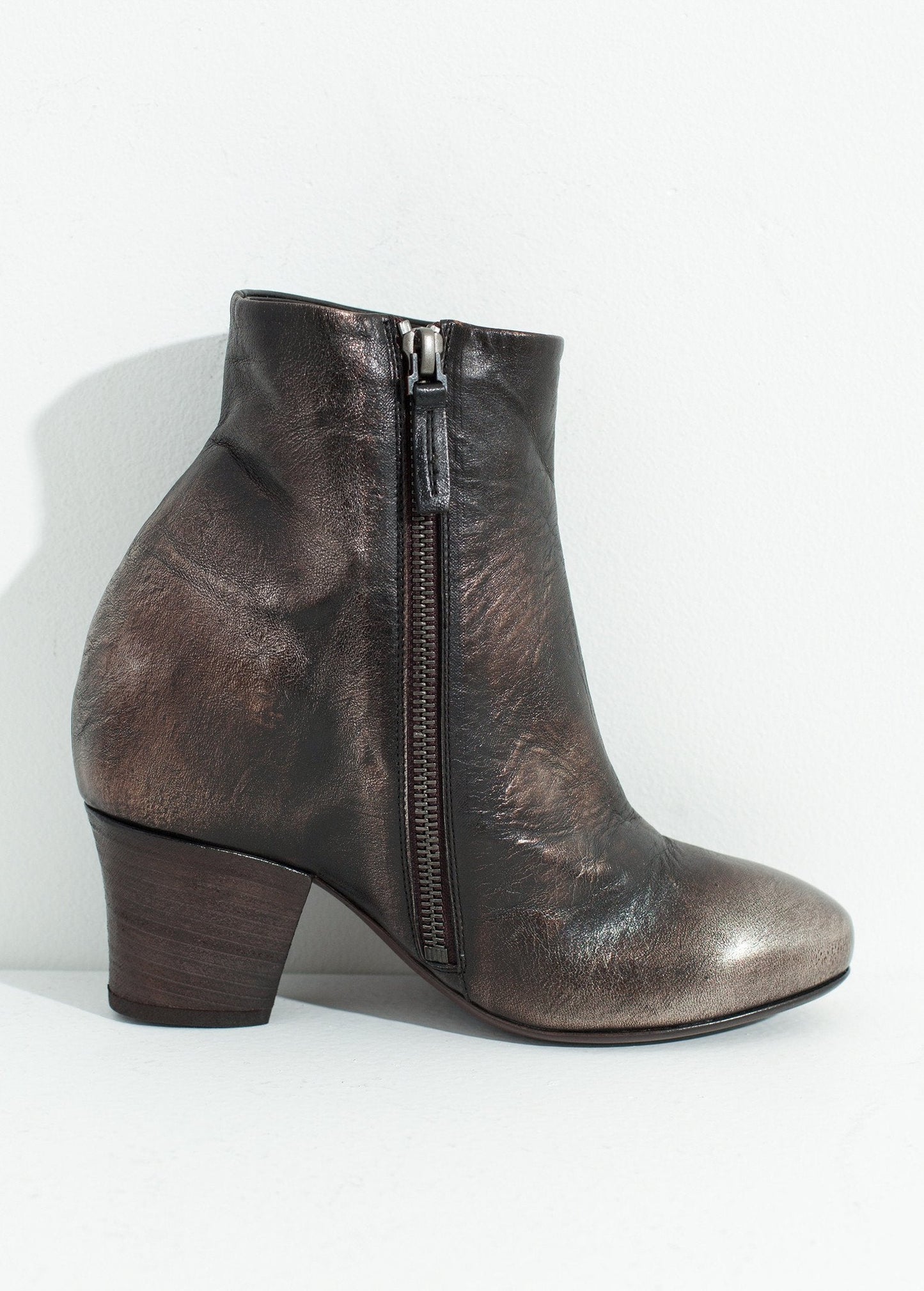 Scavata Stiefelette in Bronze