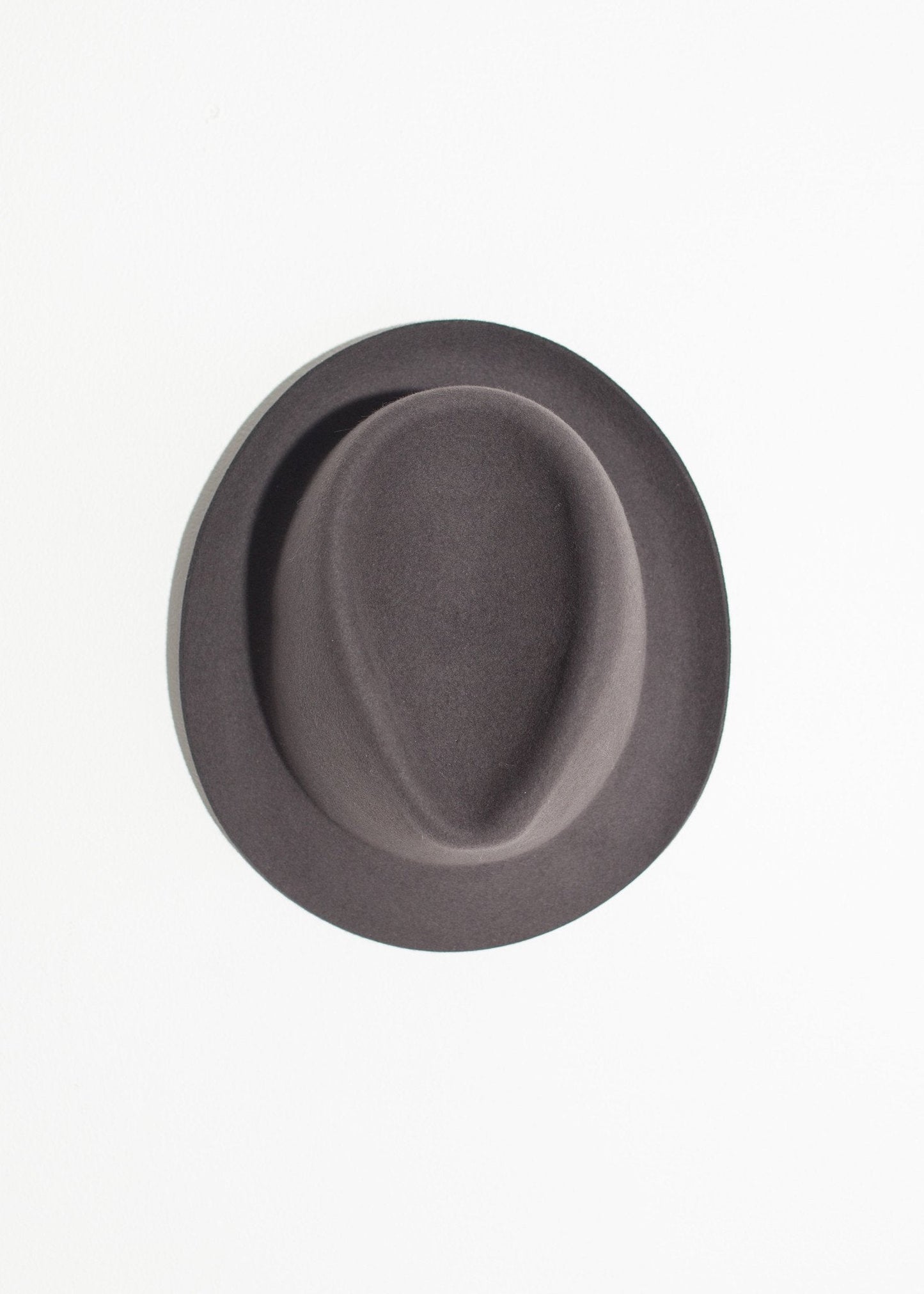 Cappello Charles in grigio acciaio
