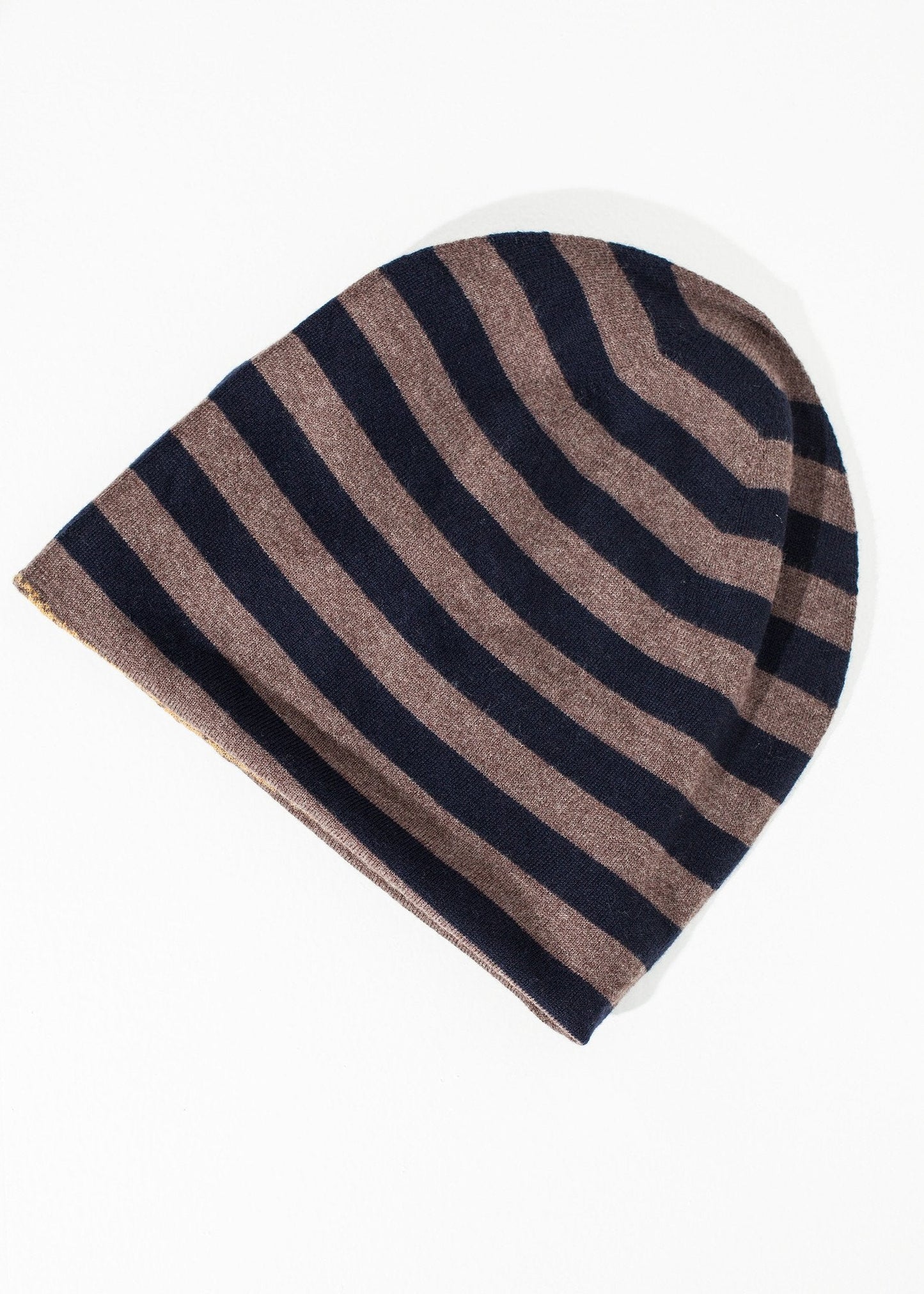 Berretto reversibile color ambra 